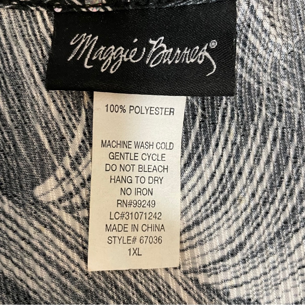 Maggie Barnes Plus 1XL Sequin Pleated Overlay Top Black Silver Glam Grandma Y2K - Picture 2 of 7